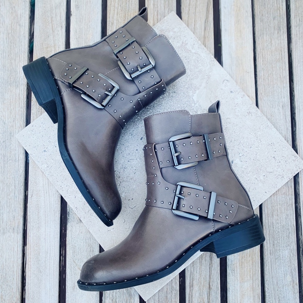 Charles David Clark Studded Boots NEW $329 - Picture 4 of 10